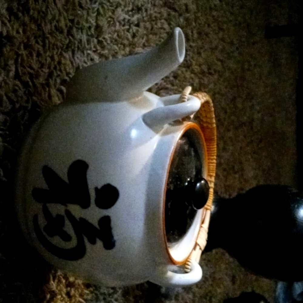 Chinese tea pot